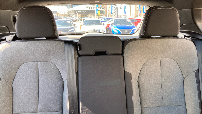 Volvo XC40 2.0 B3P Core 5dr Auto Petrol Estate